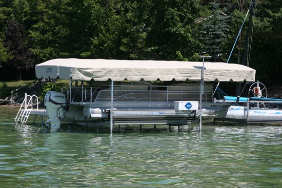 ShoreStation Pontoon Lifts - Bob's Marine Service